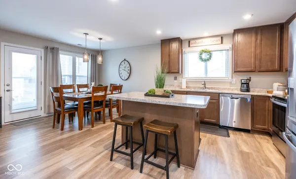 $279,900 | 647 Fresno Court, Greenfield, IN 46140