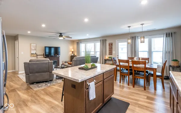 $279,900 | 647 Fresno Court, Greenfield, IN 46140