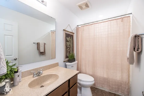 $279,900 | 647 Fresno Court, Greenfield, IN 46140