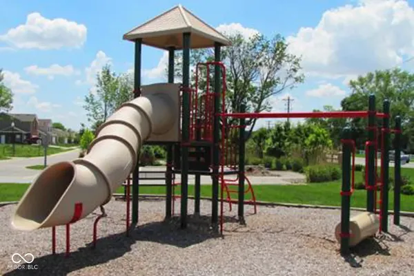 $279,900 | 647 Fresno Court, Greenfield, IN 46140