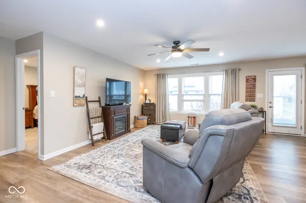 $279,900 | 647 Fresno Court, Greenfield, IN 46140