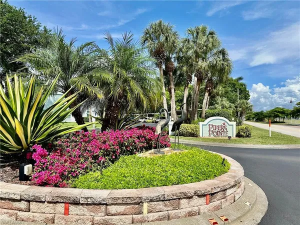 $1,650 | 137 Wading Bird Circle, Unit F204, Naples, FL 34110