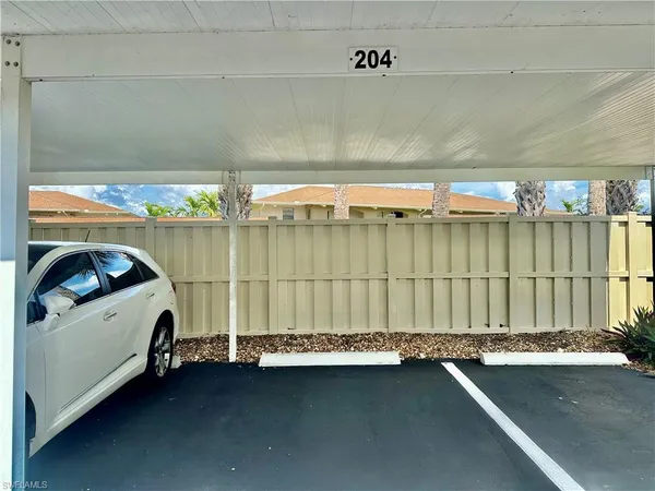 $1,650 | 137 Wading Bird Circle, Unit F204, Naples, FL 34110