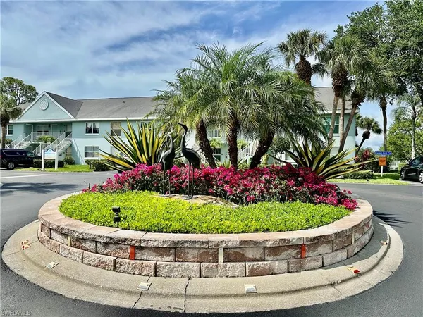 $1,650 | 137 Wading Bird Circle, Unit F204, Naples, FL 34110