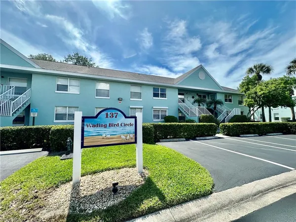 $1,650 | 137 Wading Bird Circle, Unit F204, Naples, FL 34110