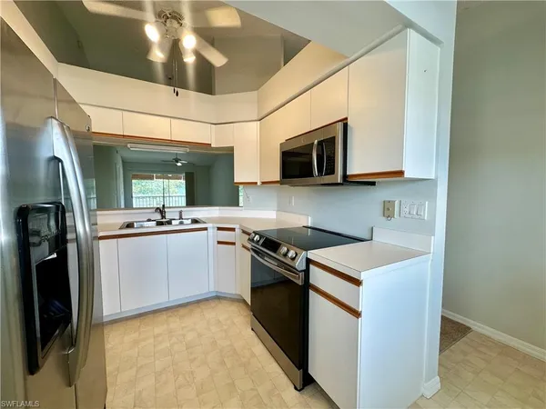 $1,650 | 137 Wading Bird Circle, Unit F204, Naples, FL 34110