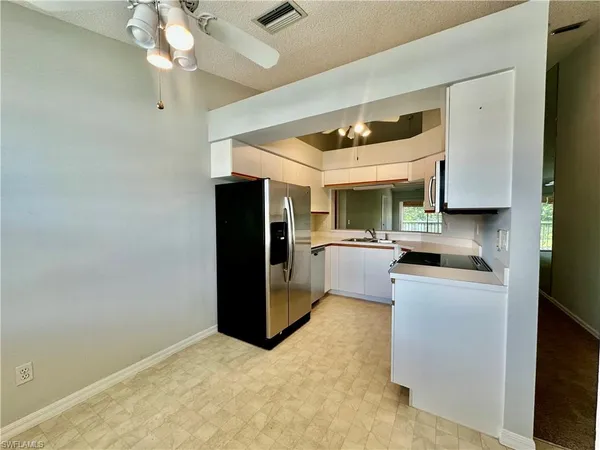 $1,650 | 137 Wading Bird Circle, Unit F204, Naples, FL 34110