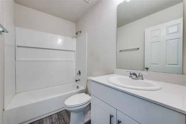 $2,100 | 14004 Haggerston Drive, Pilot Point, TX 76258