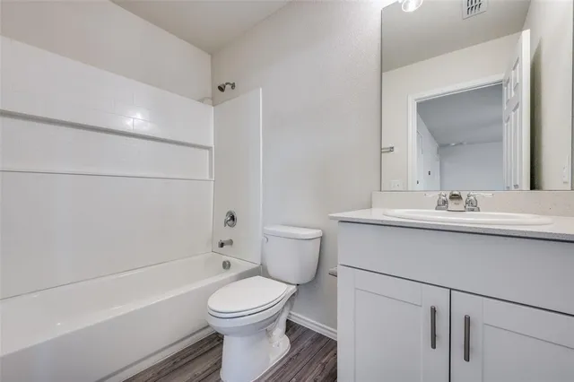 $2,100 | 14004 Haggerston Drive, Pilot Point, TX 76258