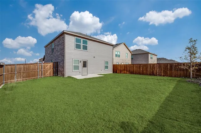 $2,100 | 14004 Haggerston Drive, Pilot Point, TX 76258