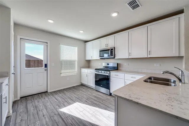 $2,100 | 14004 Haggerston Drive, Pilot Point, TX 76258