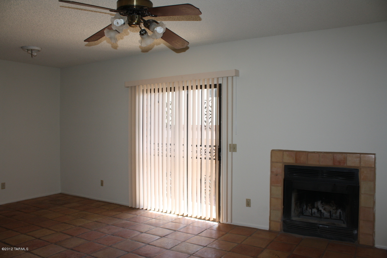 316 West King Road Tucson, AZ 85705 - Photo 2 of 19 Gallery Image 2