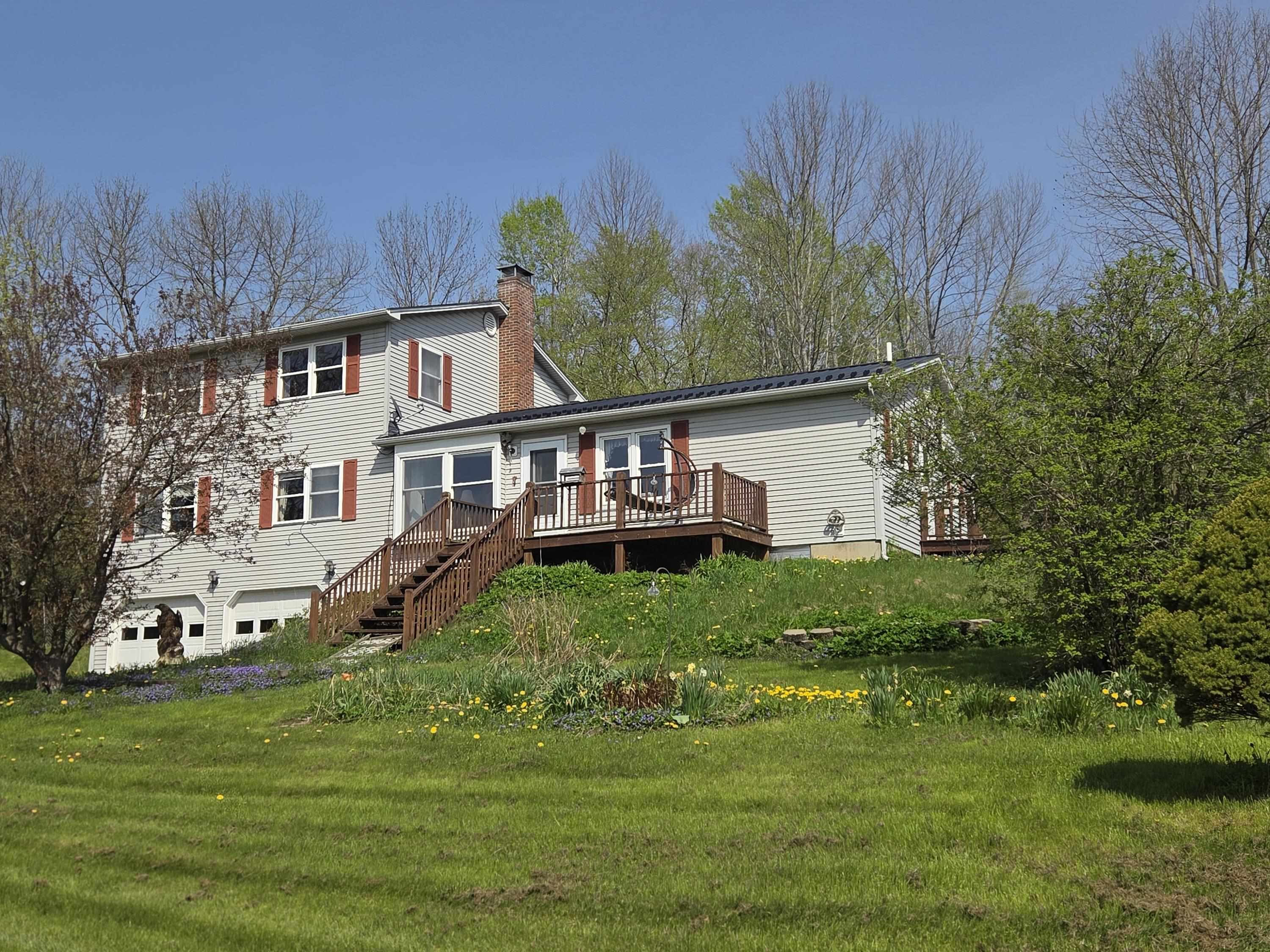 62 Schuler Road Derby, VT 05855 - Photo 2 of 16