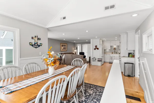 $1,790,000 | 11247 North E Wawasee Drive, Syracuse, IN 46567