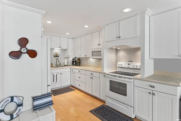 $1,790,000 | 11247 North E Wawasee Drive, Syracuse, IN 46567