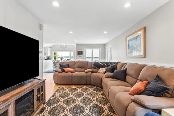 $1,790,000 | 11247 North E Wawasee Drive, Syracuse, IN 46567