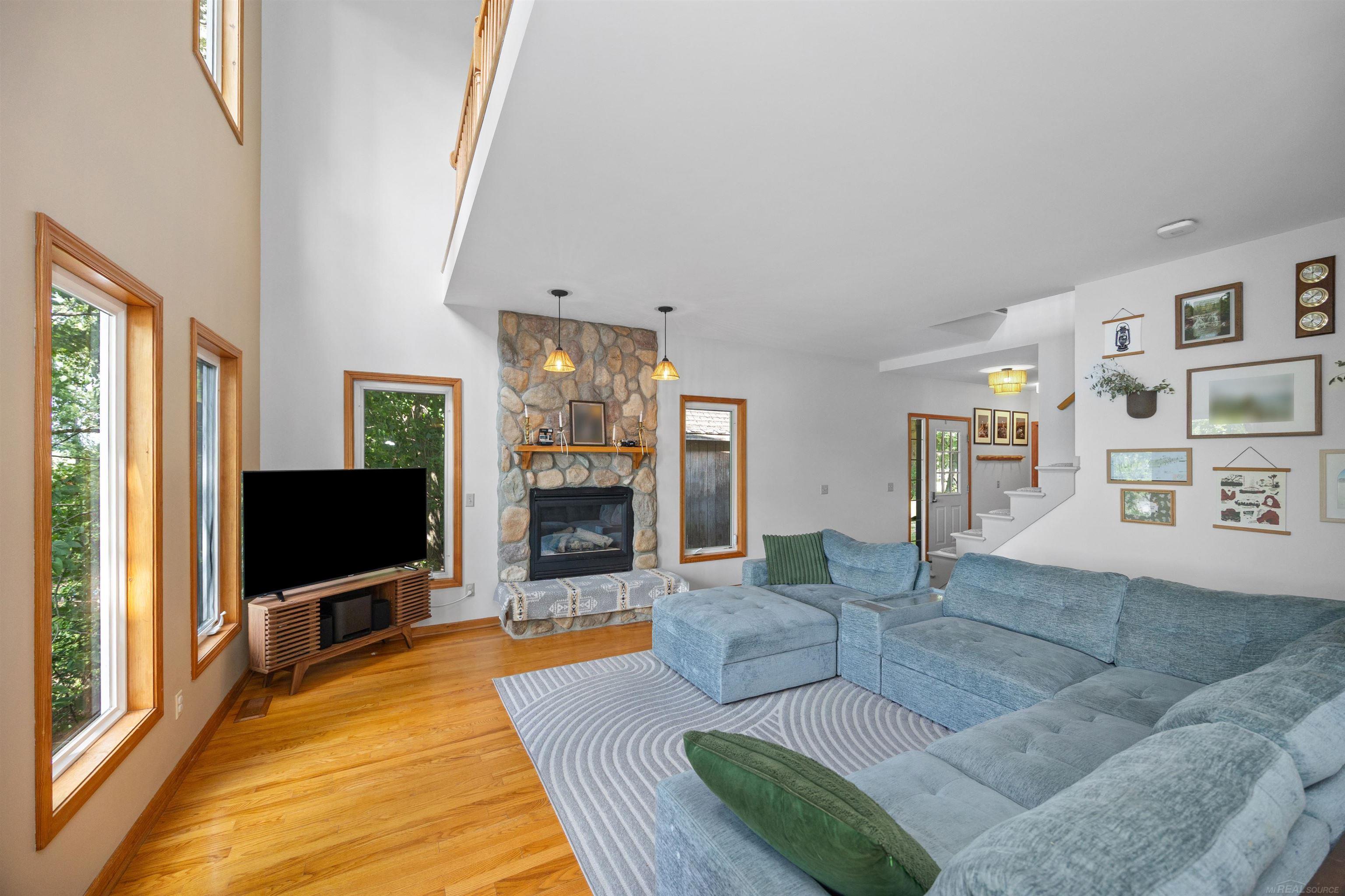 8970 River Valley Road Brighton, MI 48116 - Photo 15 of 39 Gallery Image 15