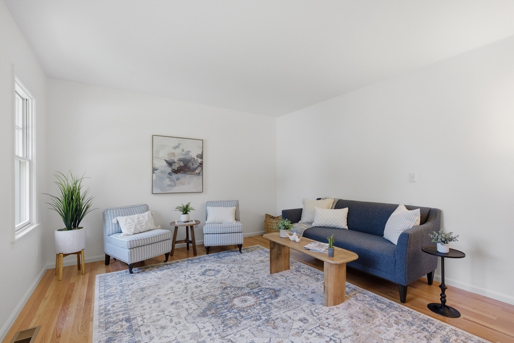 81 Parish Road Needham, MA 02494 - Photo 20 of 34