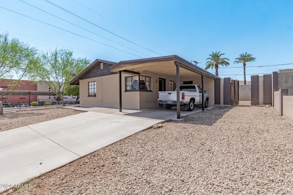 $1,800 | 9802 North 2nd Way, Phoenix, AZ 85020