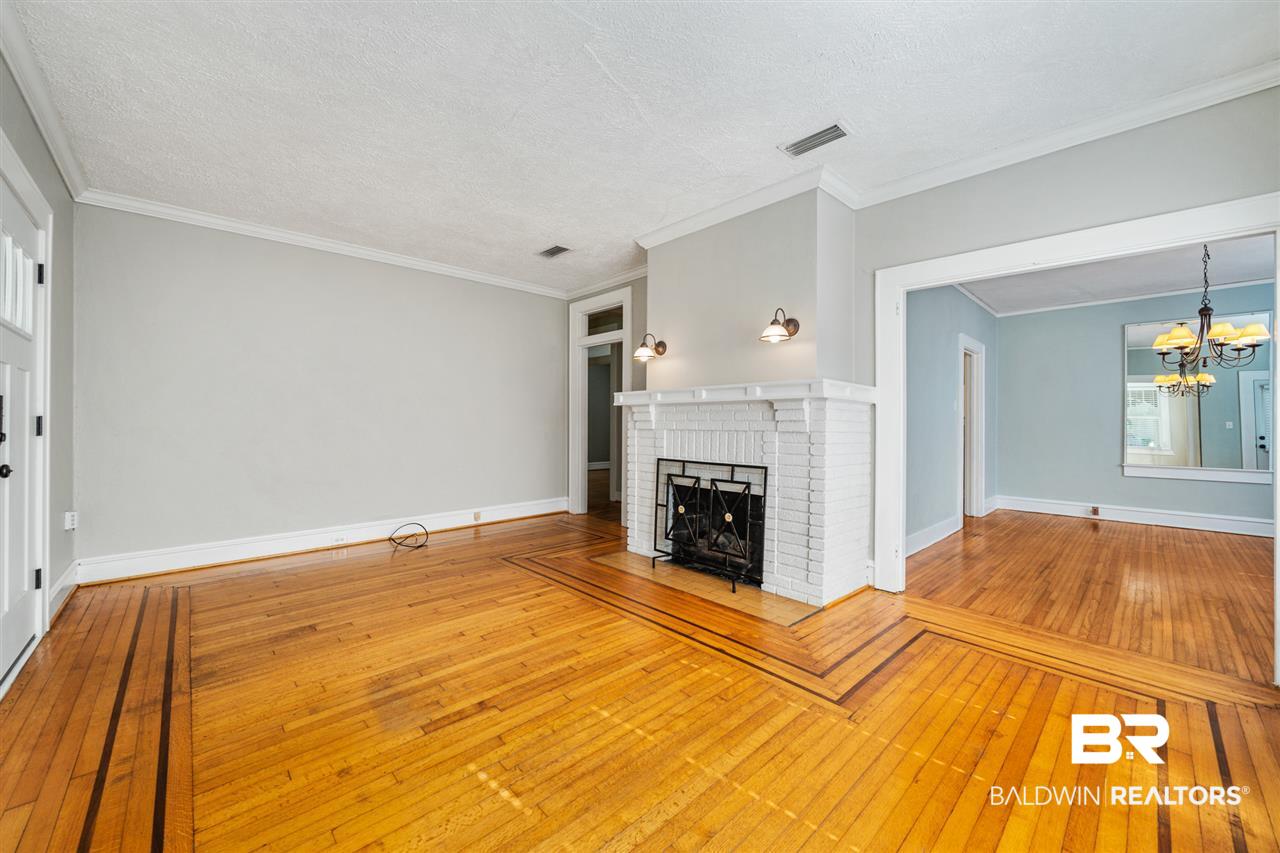 1658 Laurel Street Mobile, AL 36604 - Photo 5 of 28