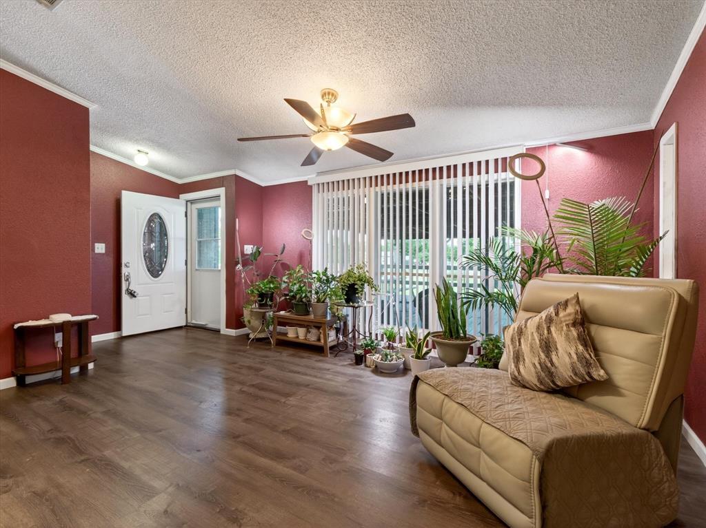 13051 Cherokee Road Sanger, TX 76266 - Photo 7 of 40