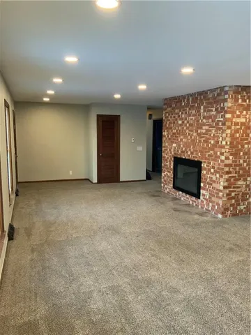 $215,000 | 7 West Garfield Street, Iola, KS 66749