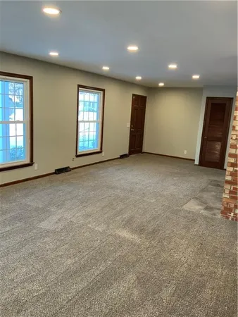 $205,000 | 7 West Garfield Street, Iola, KS 66749