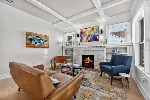 $1,425,000 | 2822 Burlington Avenue North, St. Petersburg, FL 33713