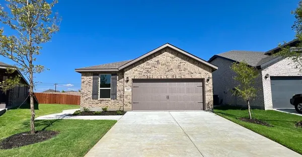 $2,190 | 2011 Winecup Drive, Melissa, TX 75454