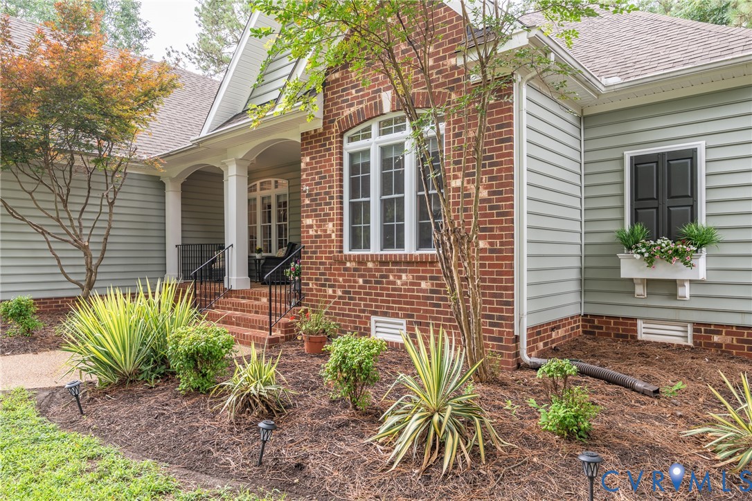 10437 Virginia Rail Court Providence Forge, VA 23140 - Photo 4 of 56