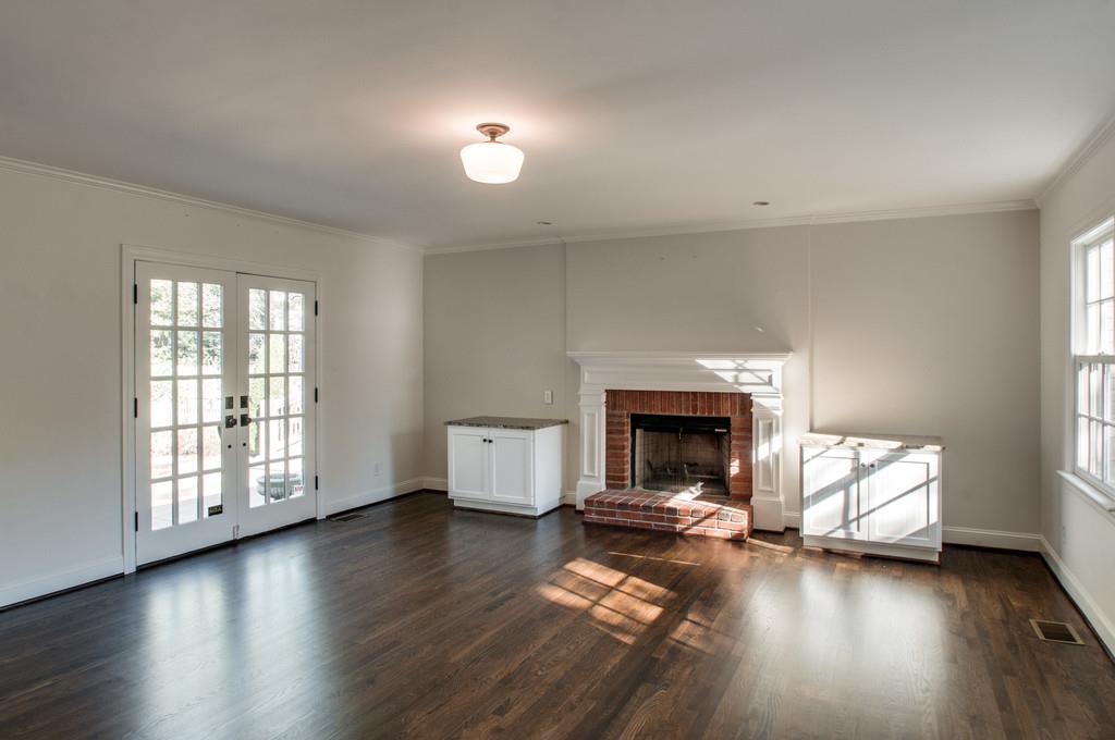 308 Page Road Nashville, TN 37205 - Photo 9 of 22 Bonus gathering room downstairs makes for a great playroom or gentleman’s parlour.