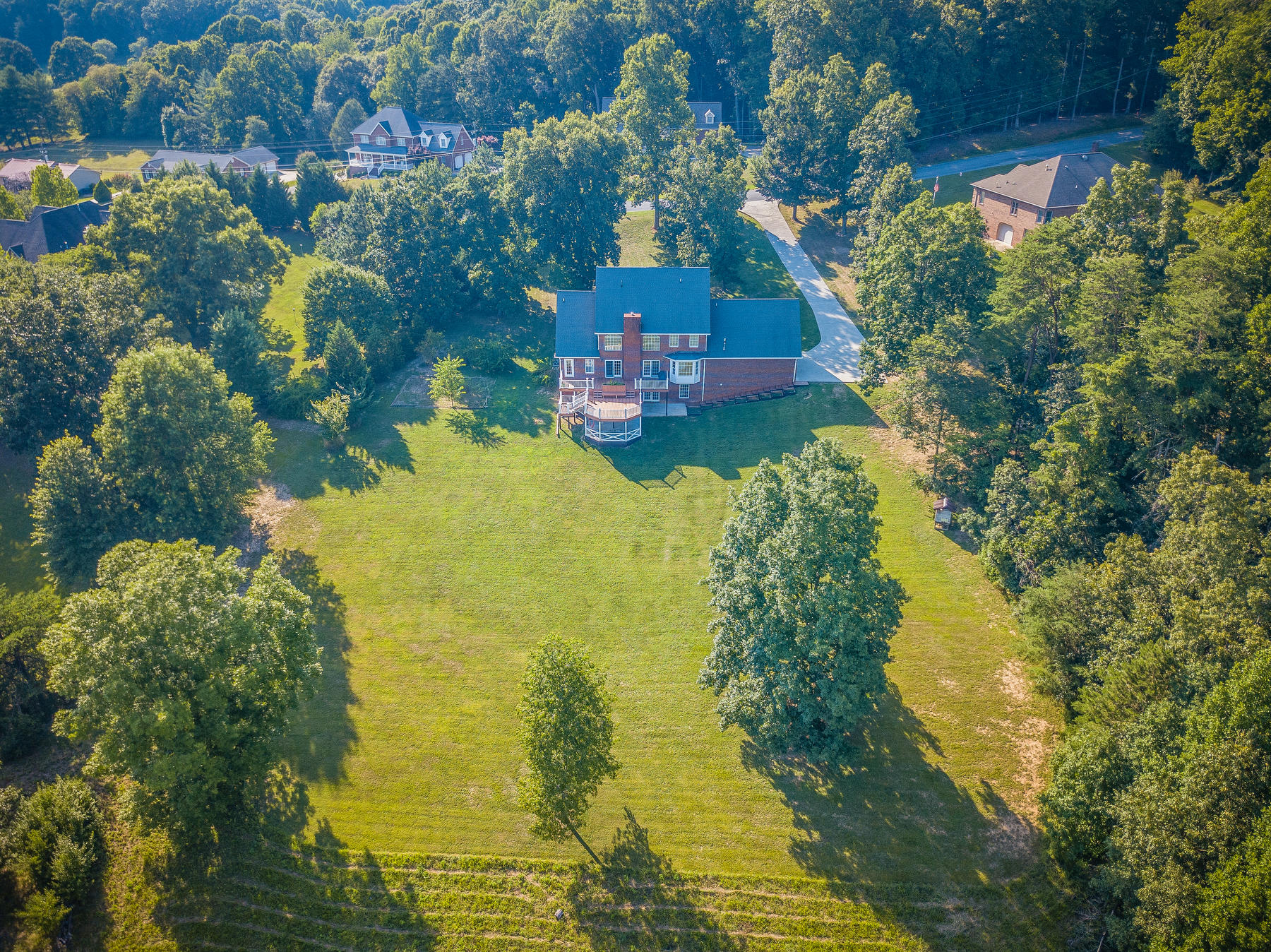 506 Whitetail Road Church Hill, TN 37642 - Photo 4 of 70 104