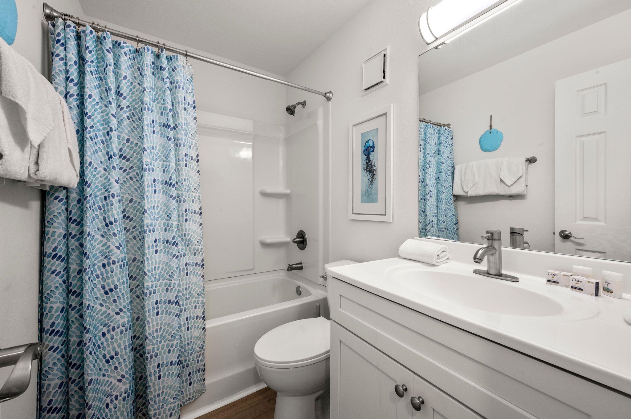 400 Plantation Road, Unit 4409 Gulf Shores, AL 36542 - Photo 14 of 34 Bathroom