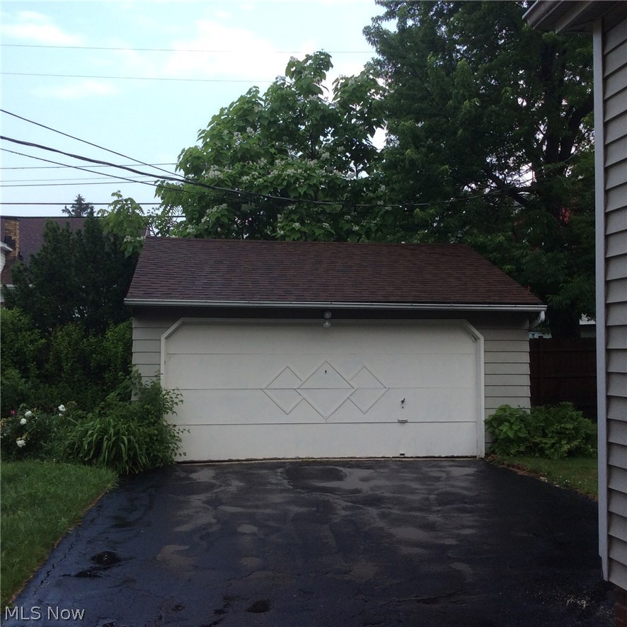 3321 Tullamore Road Cleveland, OH 44118 - Photo 21 of 21 Gallery Image 21