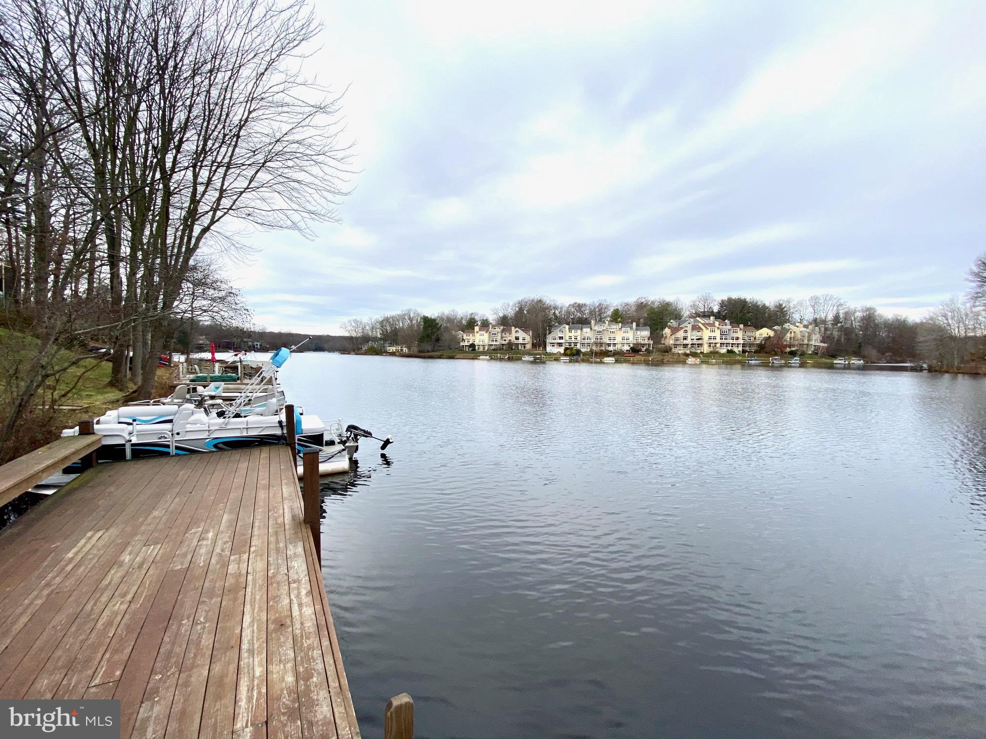 10993 Thrush Ridge Road Reston, VA 20191 - Photo 7 of 27 LAKE ACROSS THE PARKING LOT