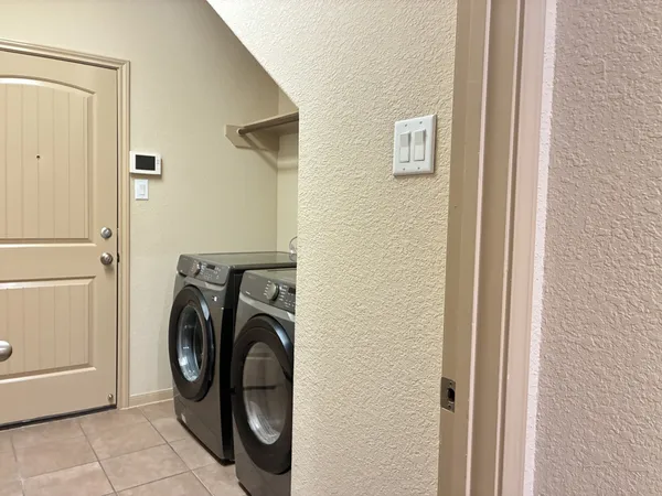 $2,400 | 6111 Grassy Haven Lane, Katy, TX 77494
