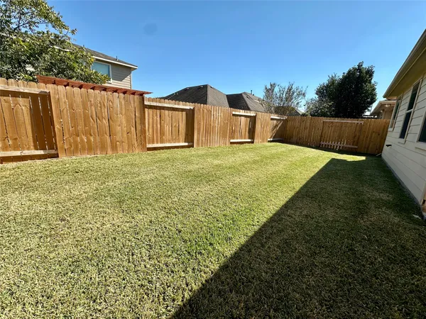 $2,400 | 6111 Grassy Haven Lane, Katy, TX 77494