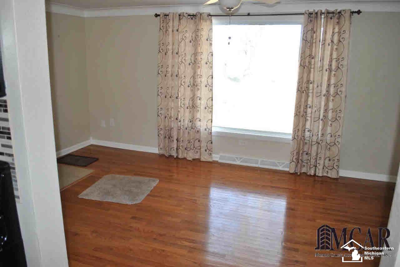 45 West Erie Road Temperance, MI 48182 - Photo 8 of 17 21419636-7.JPG