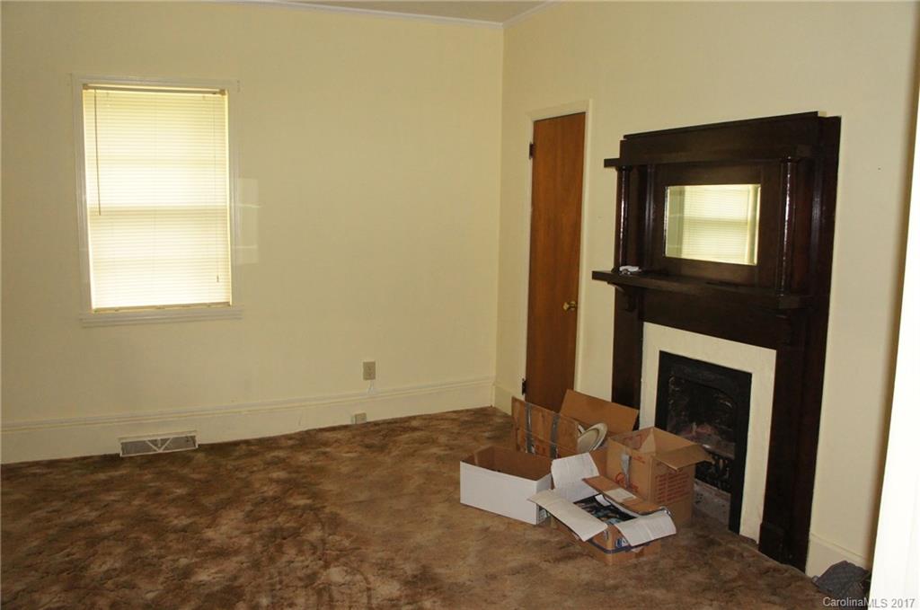 2961 Forbes Road Gastonia, NC 28056 - Photo 6 of 13 Gallery Image 6