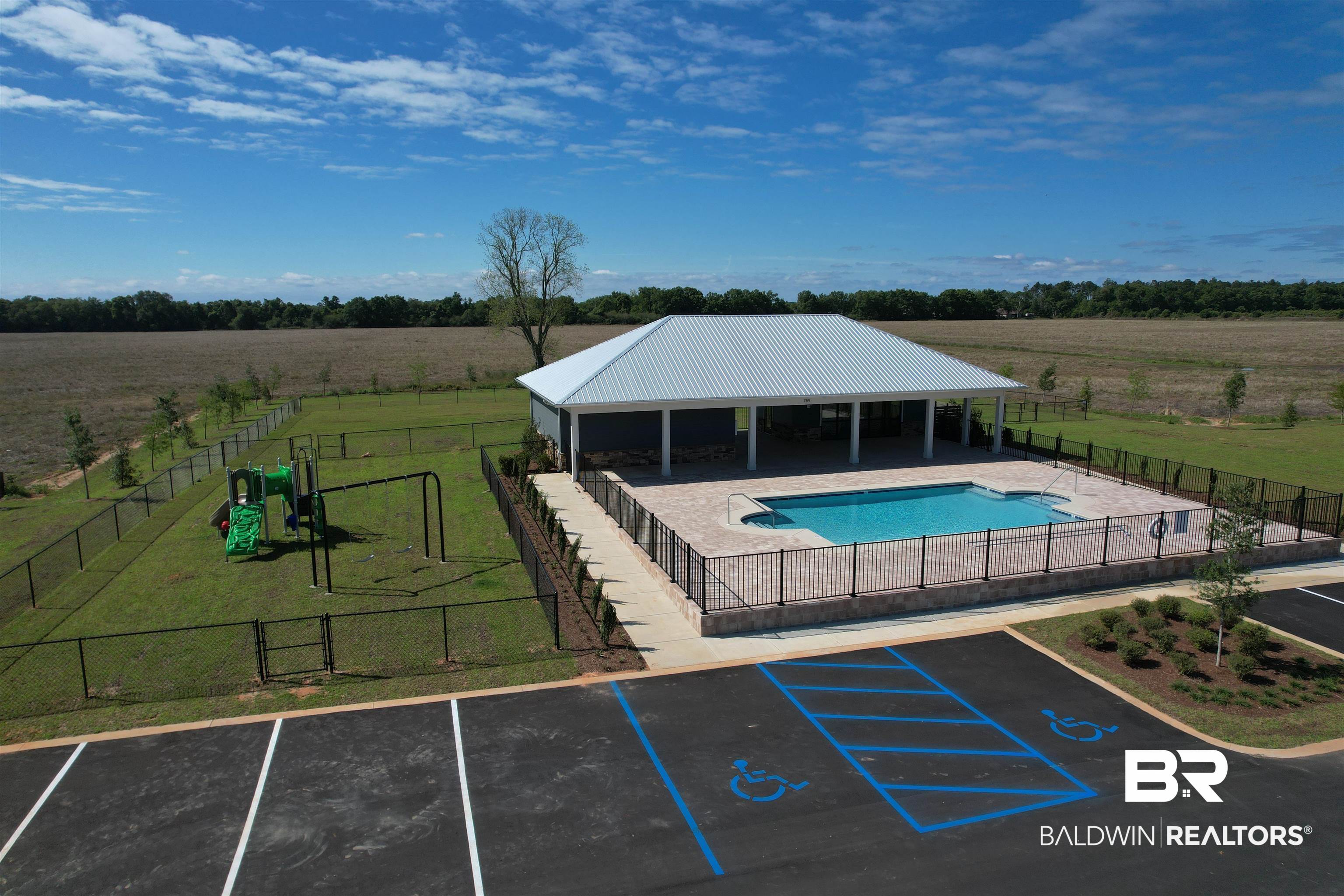 705 Vacation Circle Foley, AL 36535 - Photo 11 of 14