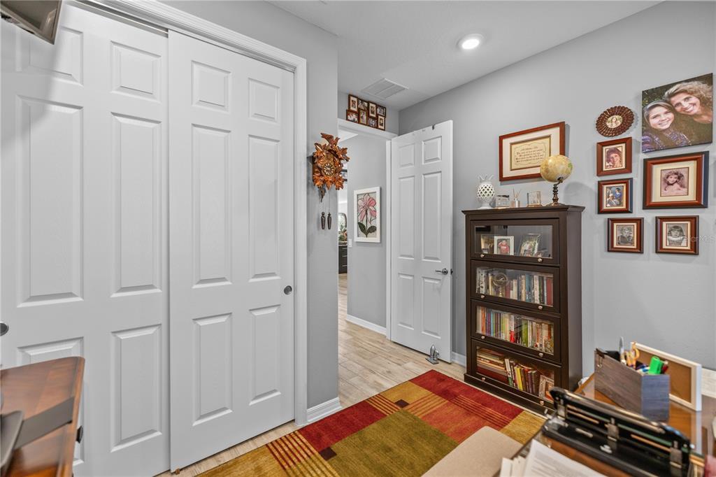 9343 Southwest 102nd Avenue Road Ocala, FL 34481 - Photo 9 of 38