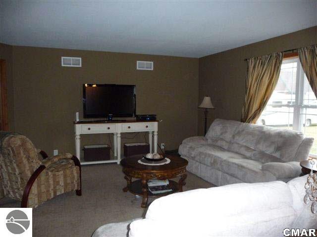 6398 East Millbrook Road Shepherd, MI 48883 - Photo 2 of 23 1773154-1.JPG
