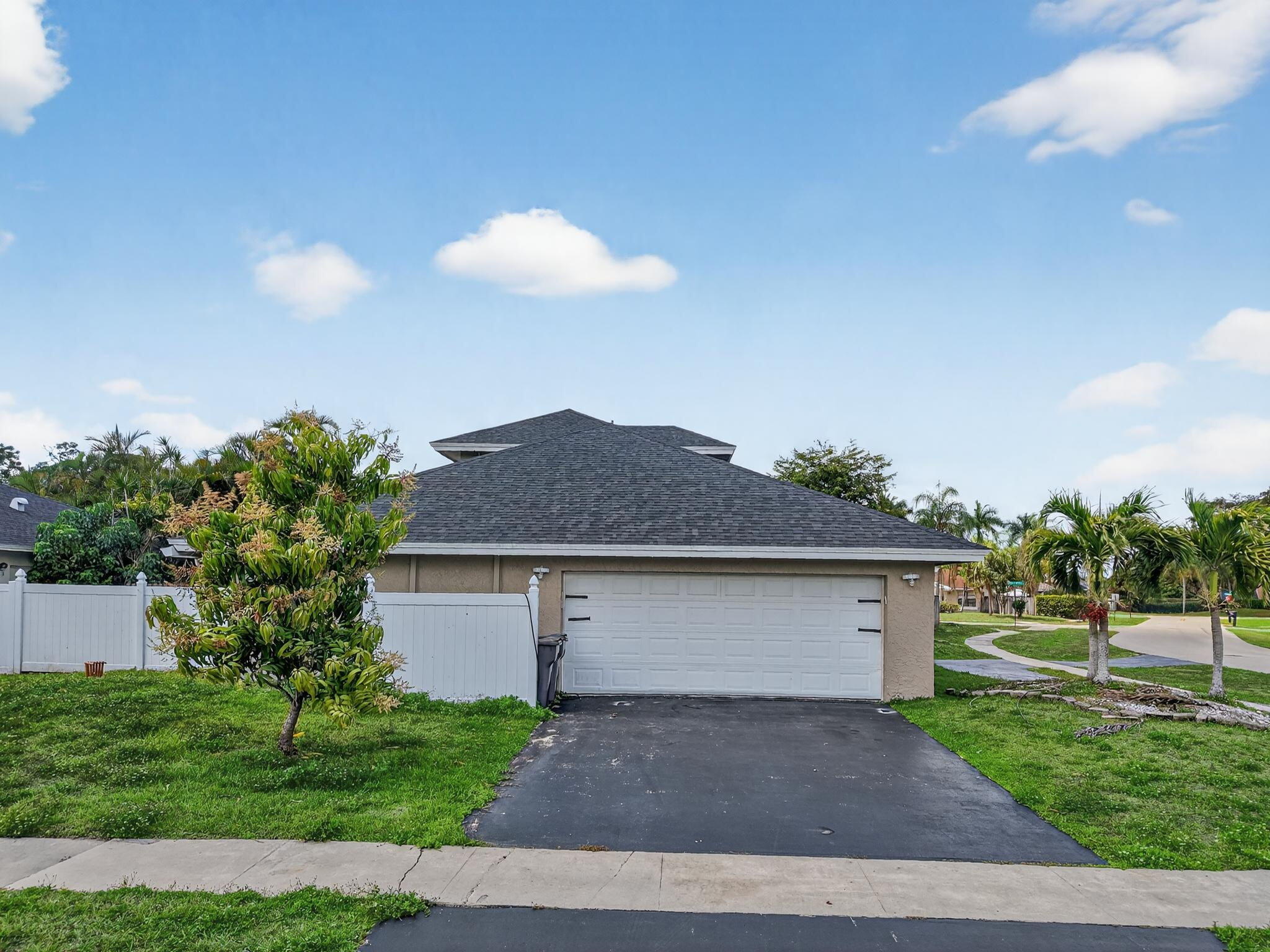 21724 Little Bear Way Boca Raton, FL 33428 - Photo 9 of 47 51-web-or-mls-DJI_20260312124236_0316_D