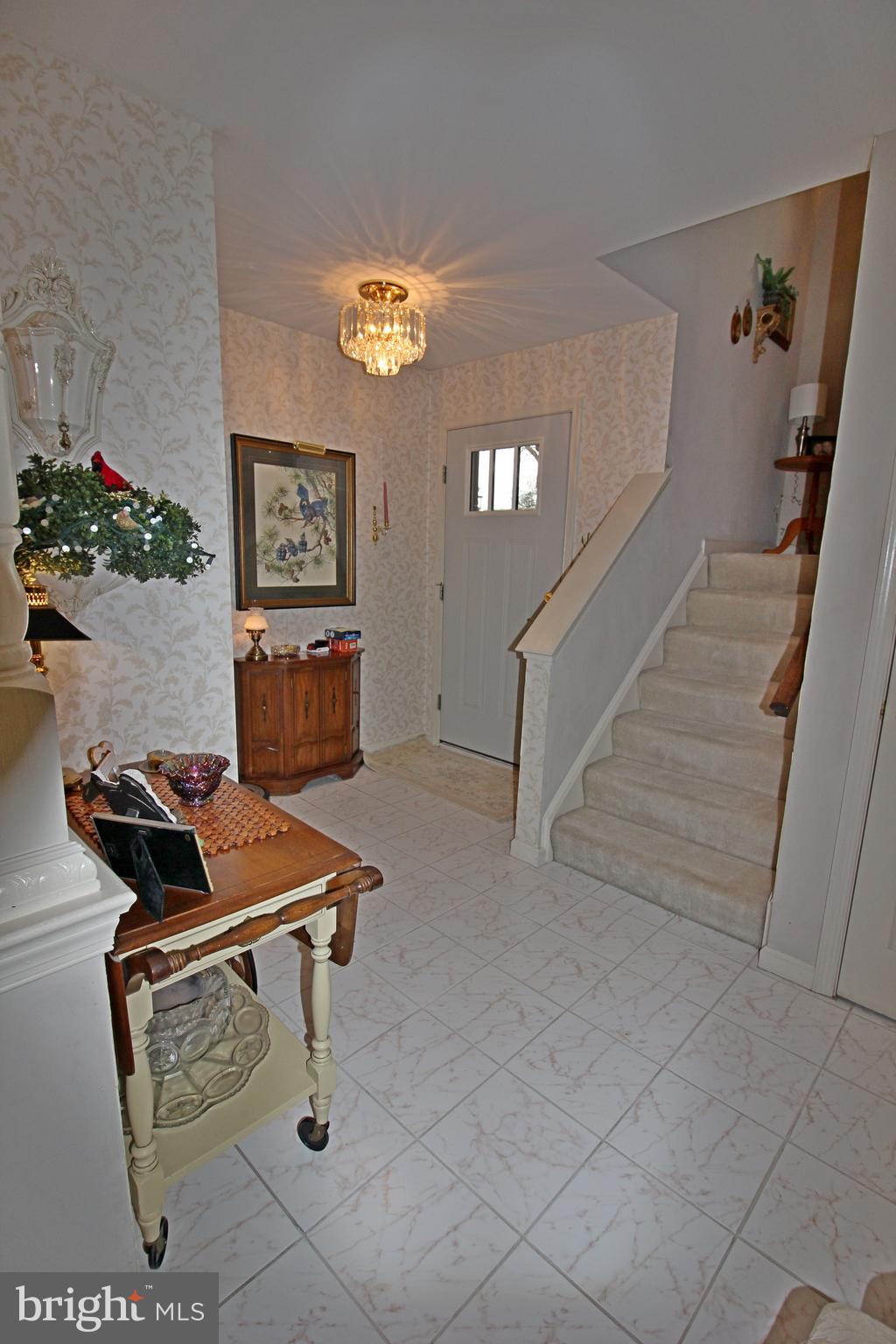 3 Cardiff Court Lititz, PA 17543 - Photo 4 of 29