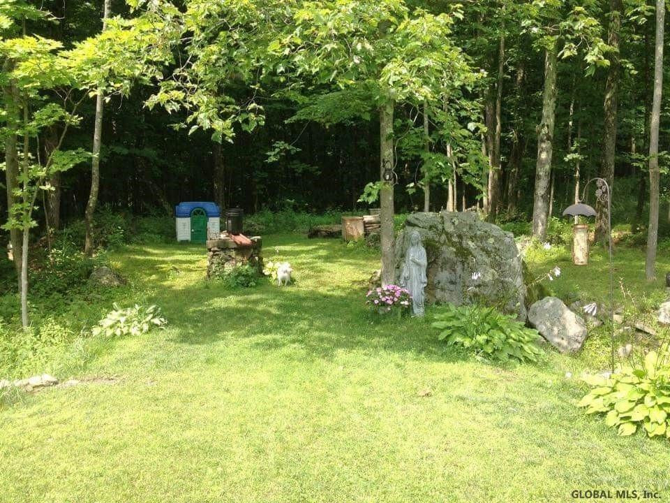 346 Plank Road Poestenkill, NY 12140 - Photo 4 of 51 Photo 4