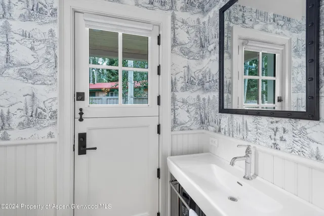 $100,000 | 1230 Snowbunny Lane, Aspen, CO 81611