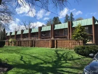 $2,600 | 1227 James Street, Syracuse, NY 13203