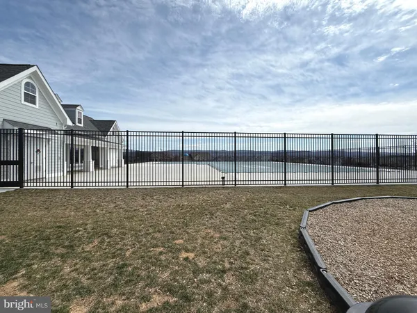 $2,300 | 118 Telluride Way, Charles Town, WV 25414