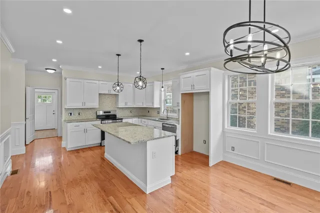 $449,000 | 117 Sharon Street, Unit 2, Providence, RI 02908