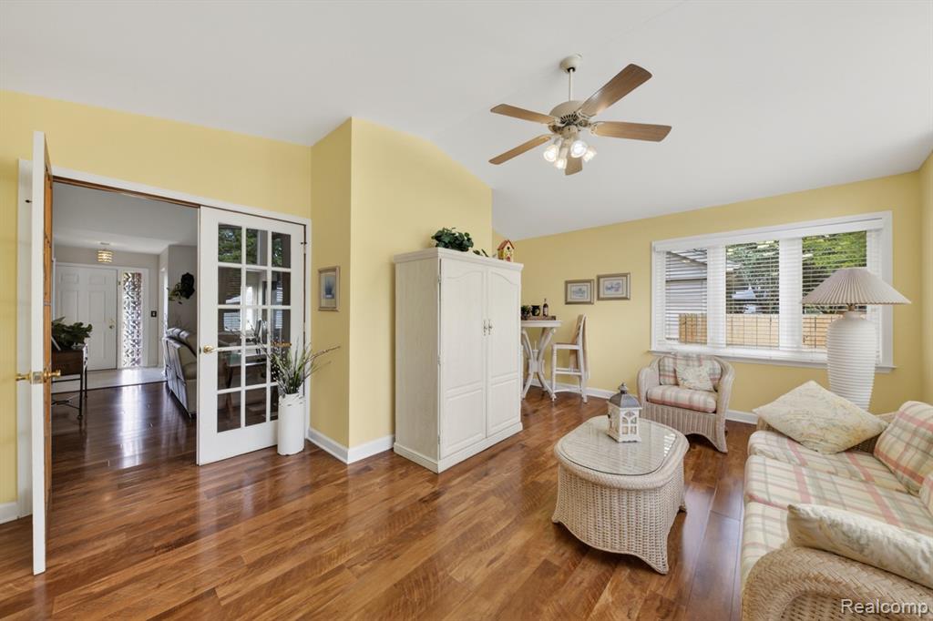 44570 Ridgefield Road Canton, MI 48188 - Photo 25 of 31